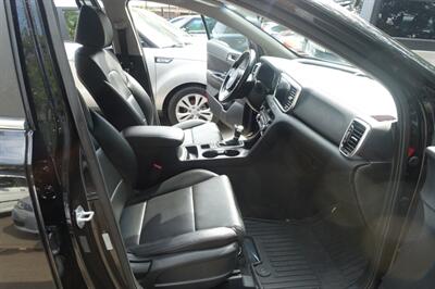 2020 Kia Sportage EX - Photo 19 - Newark, NJ 07104