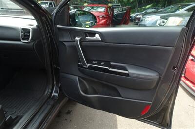 2020 Kia Sportage EX - Photo 20 - Newark, NJ 07104