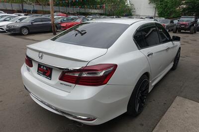 2016 Honda Accord Sport   - Photo 5 - Newark, NJ 07104