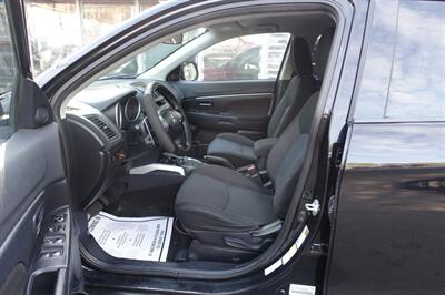 2011 Mitsubishi Outlander Sport SE   - Photo 9 - Newark, NJ 07104