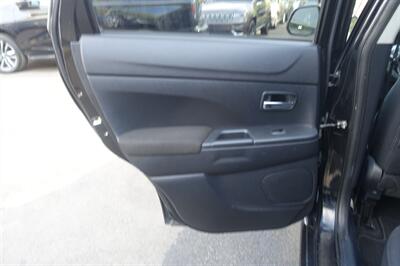 2011 Mitsubishi Outlander Sport SE   - Photo 12 - Newark, NJ 07104