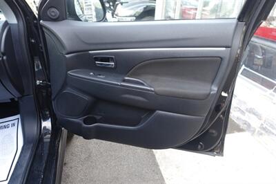 2011 Mitsubishi Outlander Sport SE   - Photo 15 - Newark, NJ 07104