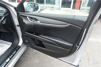 2013 Cadillac XTS 3.6L V6   - Photo 15 - Newark, NJ 07104