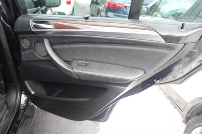 2012 BMW X5 xDrive35i   - Photo 20 - Newark, NJ 07104