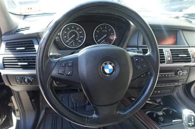 2012 BMW X5 xDrive35i - Photo 25 - Newark, NJ 07104