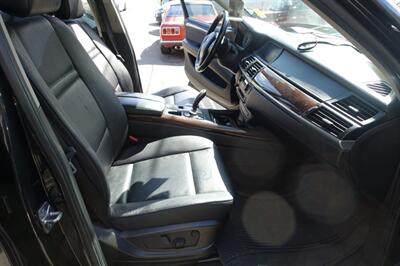 2012 BMW X5 xDrive35i - Photo 17 - Newark, NJ 07104