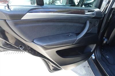 2012 BMW X5 xDrive35i - Photo 13 - Newark, NJ 07104