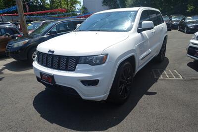 2017 Jeep Grand Cherokee Altitude   - Photo 1 - Newark, NJ 07104