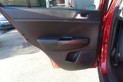 2022 Kia Sportage LX - Photo 12 - Newark, NJ 07104