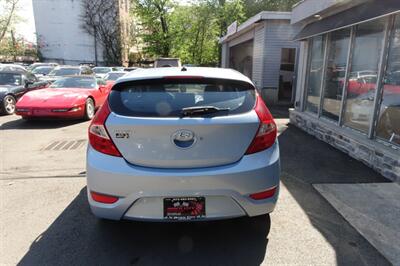 2013 Hyundai ACCENT GLS - Photo 7 - Newark, NJ 07104