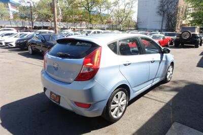 2013 Hyundai ACCENT GLS - Photo 5 - Newark, NJ 07104