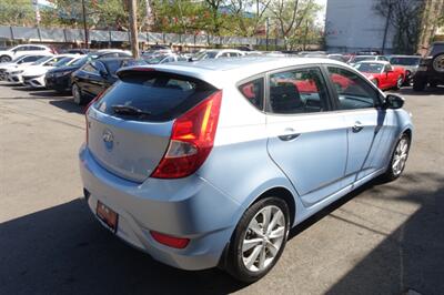 2013 Hyundai ACCENT GLS - Photo 8 - Newark, NJ 07104