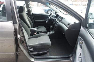 2004 Toyota Corolla LE   - Photo 14 - Newark, NJ 07104