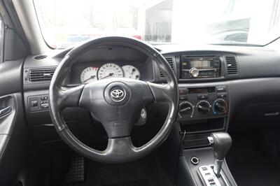 2004 Toyota Corolla LE   - Photo 13 - Newark, NJ 07104