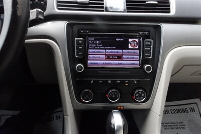 2015 Volkswagen Passat 1.8T S   - Photo 18 - Newark, NJ 07104