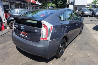 2014 Toyota Prius   - Photo 8 - Newark, NJ 07104