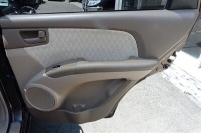 2006 Kia Sportage LX   - Photo 17 - Newark, NJ 07104