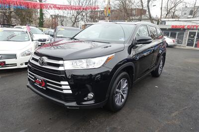 2017 Toyota Highlander XLE   - Photo 1 - Newark, NJ 07104