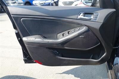 2012 Kia Optima SX Turbo   - Photo 10 - Newark, NJ 07104