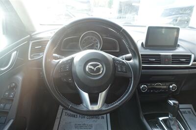 2016 Mazda Mazda3 i Touring   - Photo 13 - Newark, NJ 07104