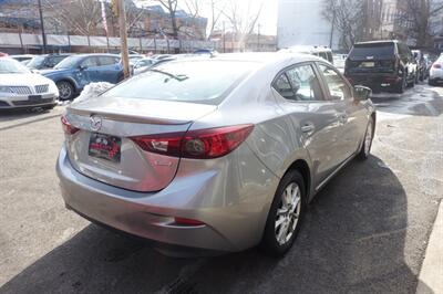 2016 Mazda Mazda3 i Touring   - Photo 8 - Newark, NJ 07104