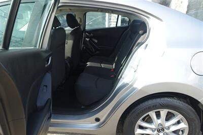 2016 Mazda Mazda3 i Touring   - Photo 11 - Newark, NJ 07104