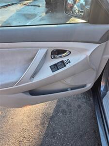 2008 Toyota Camry LE   - Photo 19 - Newark, NJ 07104