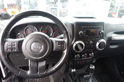 2014 Jeep Wrangler Sahara   - Photo 11 - Newark, NJ 07104