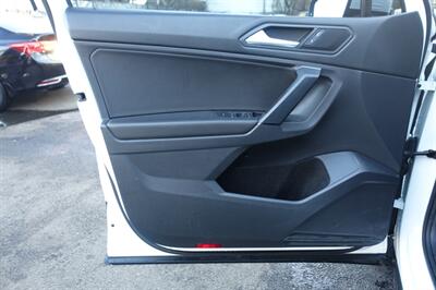 2019 Volkswagen Tiguan SE 4Motion   - Photo 9 - Newark, NJ 07104