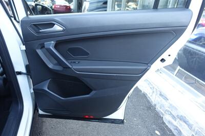 2019 Volkswagen Tiguan SE 4Motion   - Photo 16 - Newark, NJ 07104