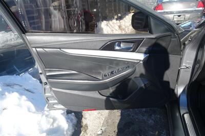 2017 Nissan Maxima 3.5 SV   - Photo 10 - Newark, NJ 07104
