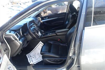 2017 Nissan Maxima 3.5 SV   - Photo 9 - Newark, NJ 07104