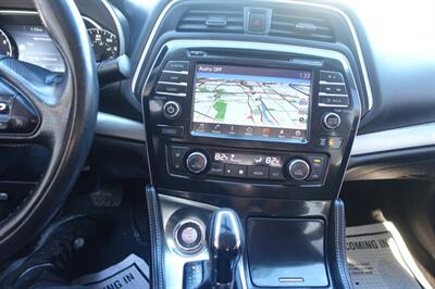 2017 Nissan Maxima 3.5 SV   - Photo 18 - Newark, NJ 07104