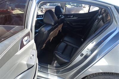 2017 Nissan Maxima 3.5 SV   - Photo 11 - Newark, NJ 07104