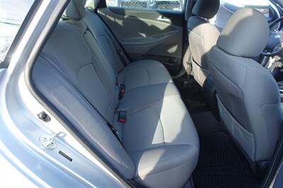 2012 Hyundai SONATA GLS   - Photo 19 - Newark, NJ 07104