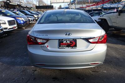 2012 Hyundai SONATA GLS   - Photo 7 - Newark, NJ 07104