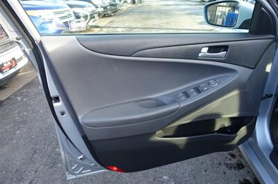 2012 Hyundai SONATA GLS   - Photo 10 - Newark, NJ 07104