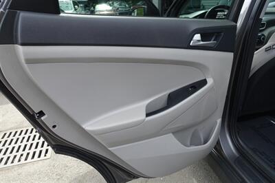 2020 Hyundai TUCSON SE - Photo 12 - Newark, NJ 07104