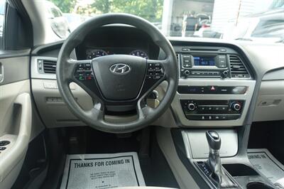 2015 Hyundai SONATA SE   - Photo 13 - Newark, NJ 07104