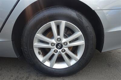 2015 Hyundai SONATA SE   - Photo 23 - Newark, NJ 07104