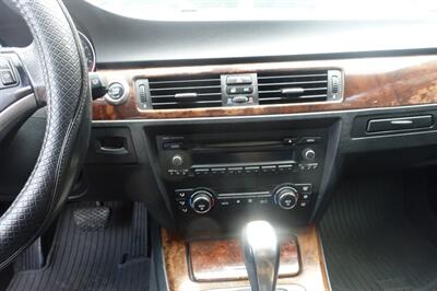 2007 BMW 328i - Photo 16 - Newark, NJ 07104