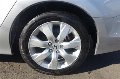 2009 Honda Accord EX-L   - Photo 24 - Newark, NJ 07104