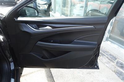 2018 Buick LaCrosse Essence   - Photo 15 - Newark, NJ 07104