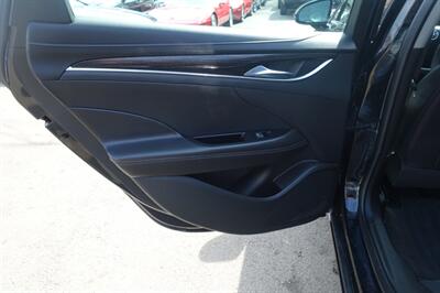 2018 Buick LaCrosse Essence   - Photo 12 - Newark, NJ 07104