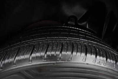 2014 Subaru XV Crosstrek 2.0i Premium   - Photo 24 - Newark, NJ 07104