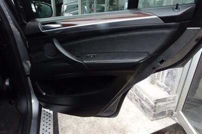 2010 BMW X5 xDrive30i   - Photo 17 - Newark, NJ 07104