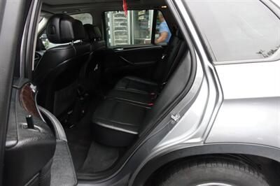 2010 BMW X5 xDrive30i   - Photo 11 - Newark, NJ 07104