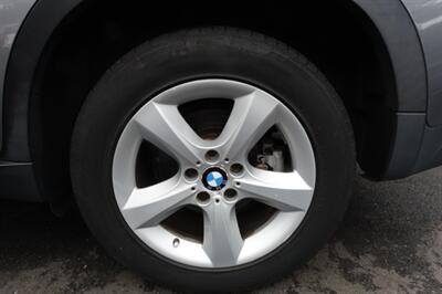 2010 BMW X5 xDrive30i   - Photo 24 - Newark, NJ 07104