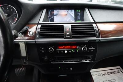 2010 BMW X5 xDrive30i   - Photo 18 - Newark, NJ 07104