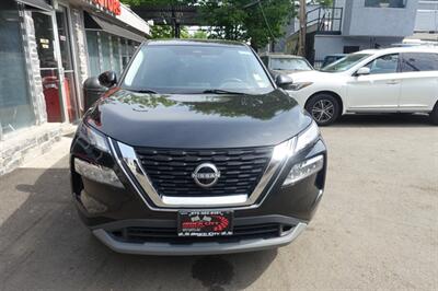 2022 Nissan Rogue SV   - Photo 2 - Newark, NJ 07104